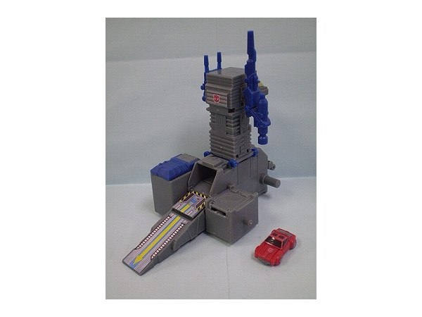 Kabaya Fortress Maximus DX Transformers Trading Kit Metalic Version 1 Gum Kit Revealed  (6 of 7)